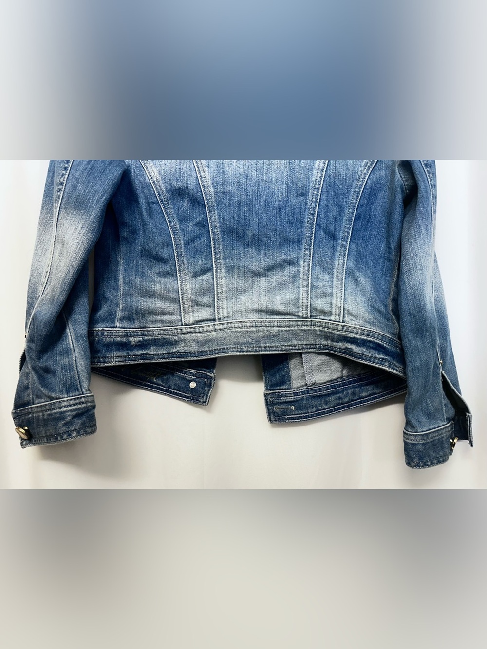 White House Black Market Cropped Denim Jacket Women’s Size 2 - Picture 11 of 12